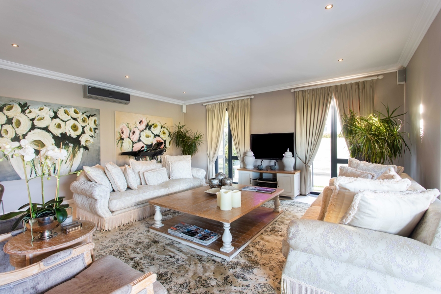 4 Bedroom Property for Sale in Val De Vie Estate Western Cape